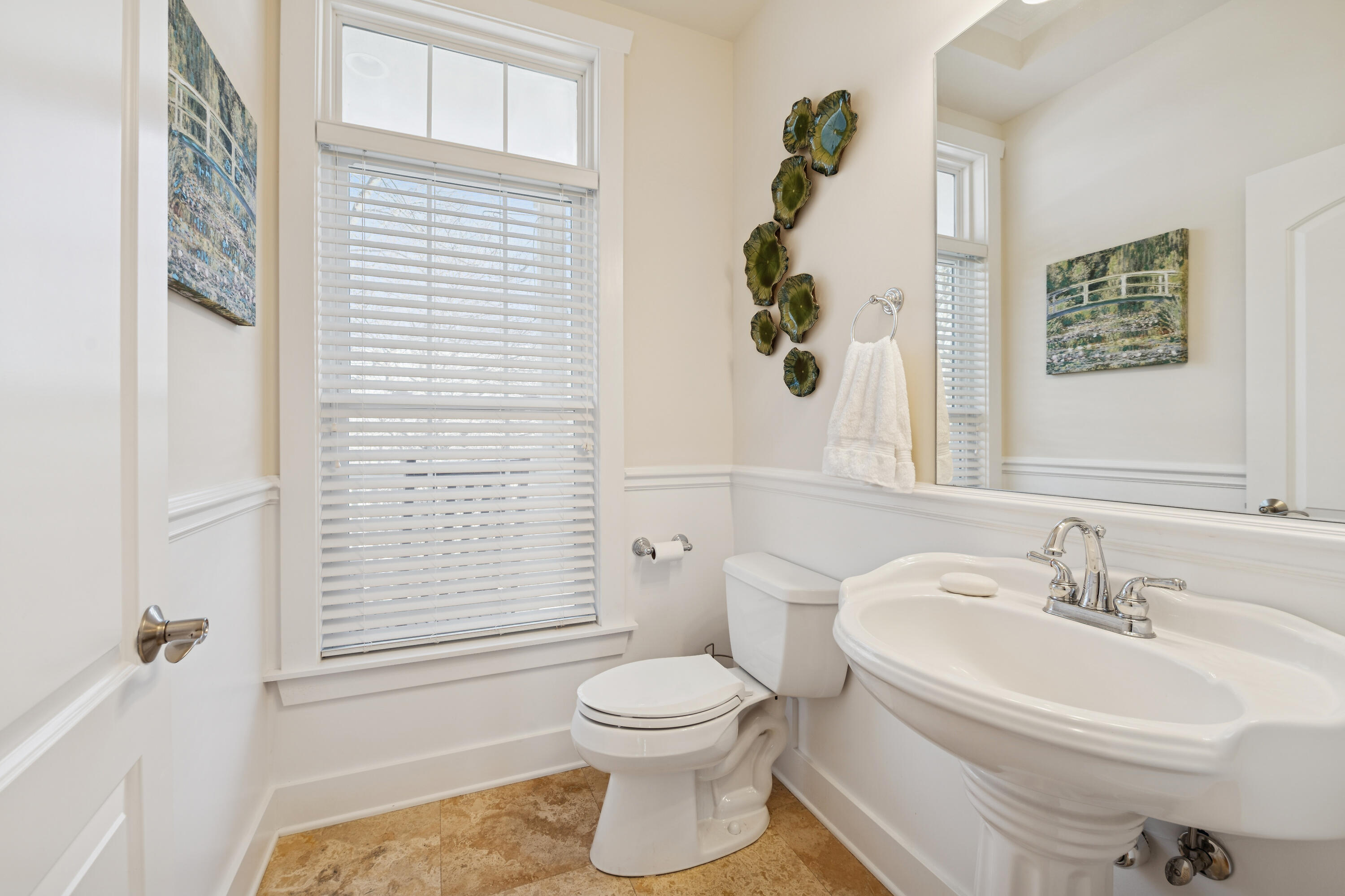 1530 Prestwick Place Geneva, WI 53147 - Photo 10 of 30 Main level powder room