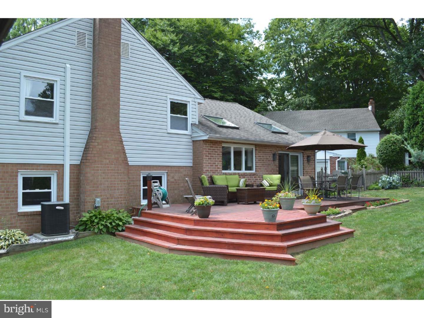 1009 Crozer Lane Springfield, PA 19064 - Photo 4 of 23 Exterior Back