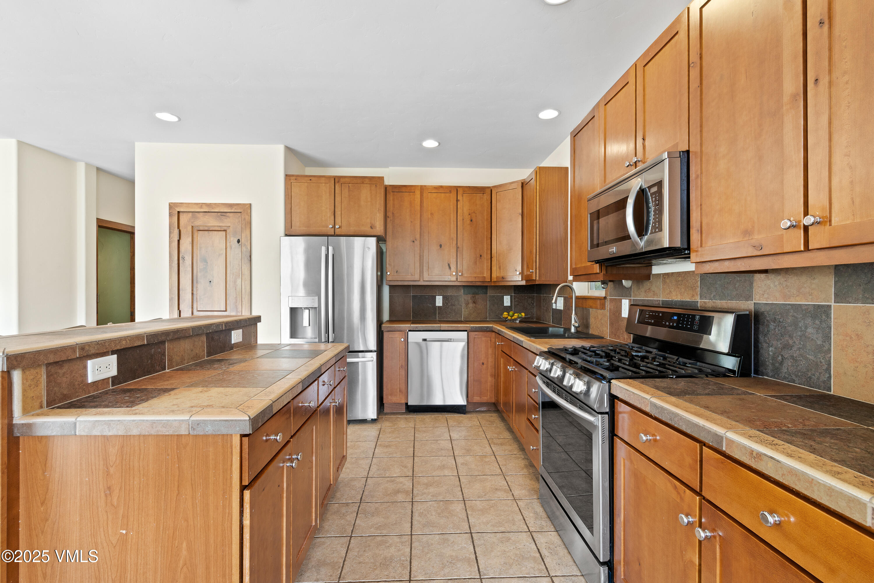 90 Wildhorse Gypsum, CO 81637 - Photo 13 of 61 Kitchen