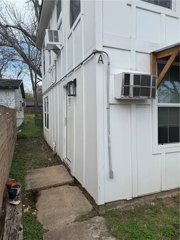 $1,000 | 1300 Antone Street, Unit A, Bryan, TX 77803