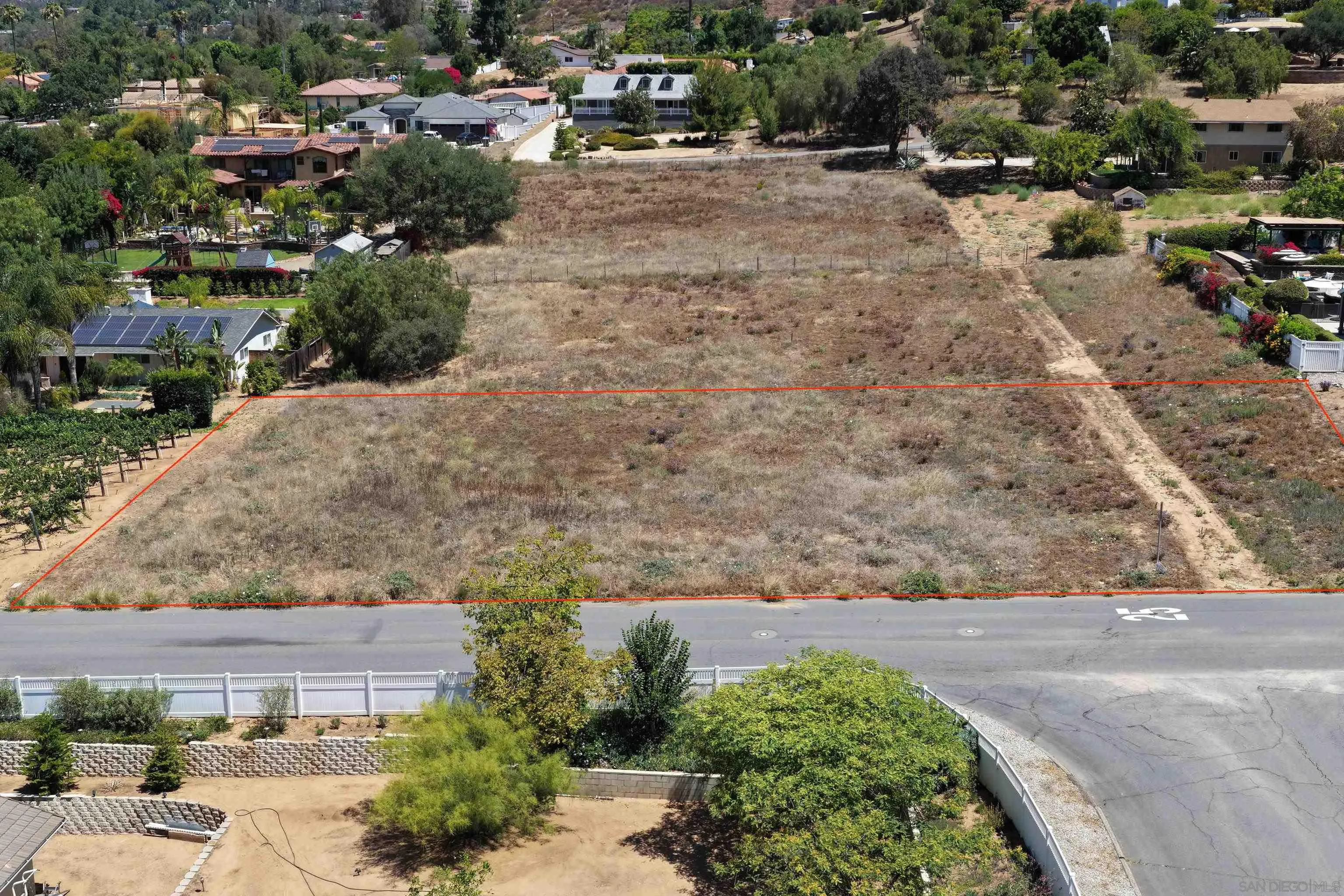 14444 Twin Peaks Road Poway, CA 92064 - Photo 7 of 40