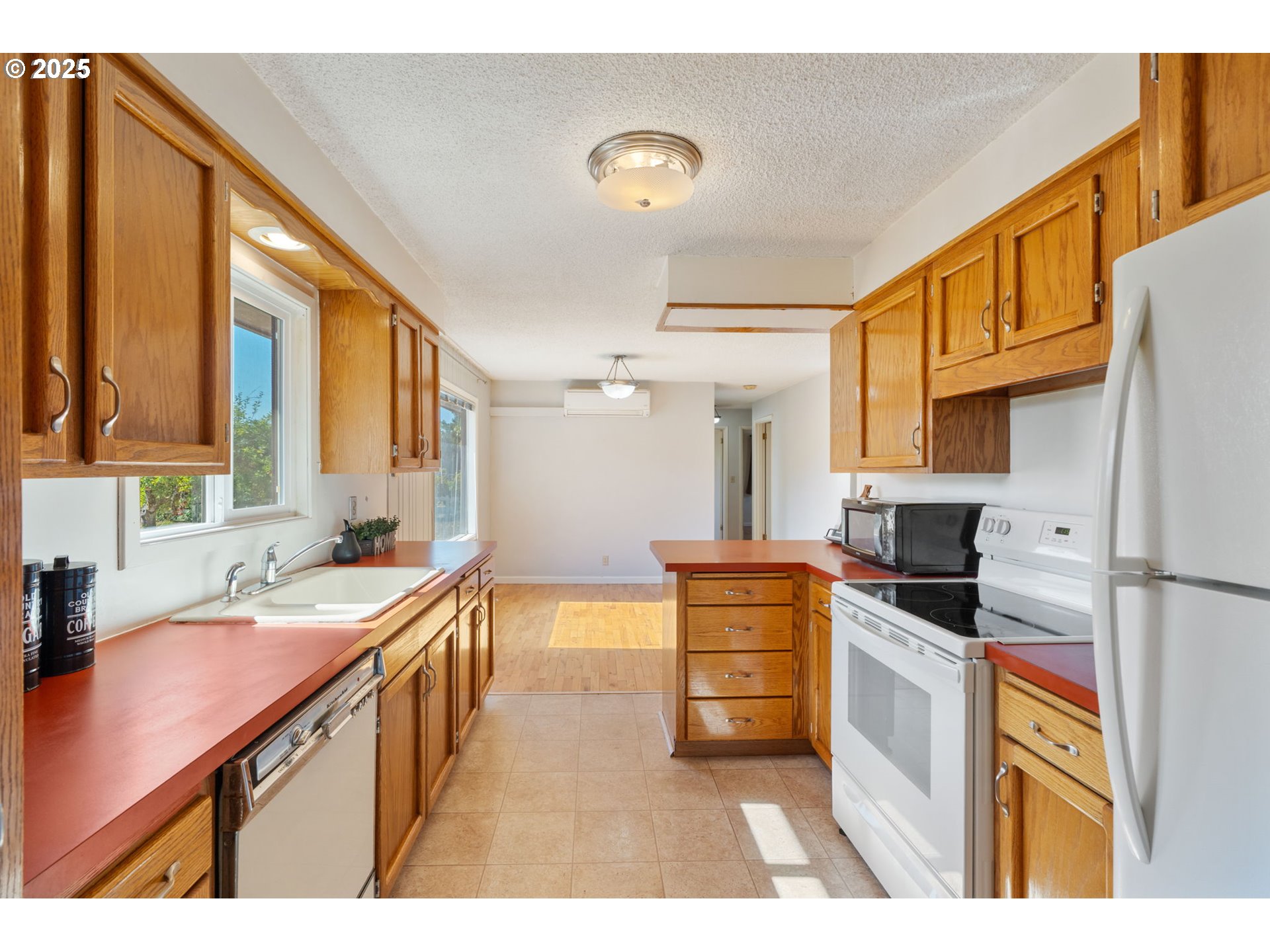 122 Armstrong Road Chehalis, WA 98532 - Photo 15 of 40 a kitchen with stainless steel appliances granite countertop a sink and cabinets
