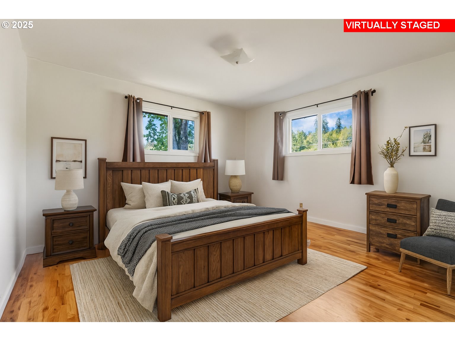 122 Armstrong Road Chehalis, WA 98532 - Photo 22 of 40 a bedroom with a bed and a couch