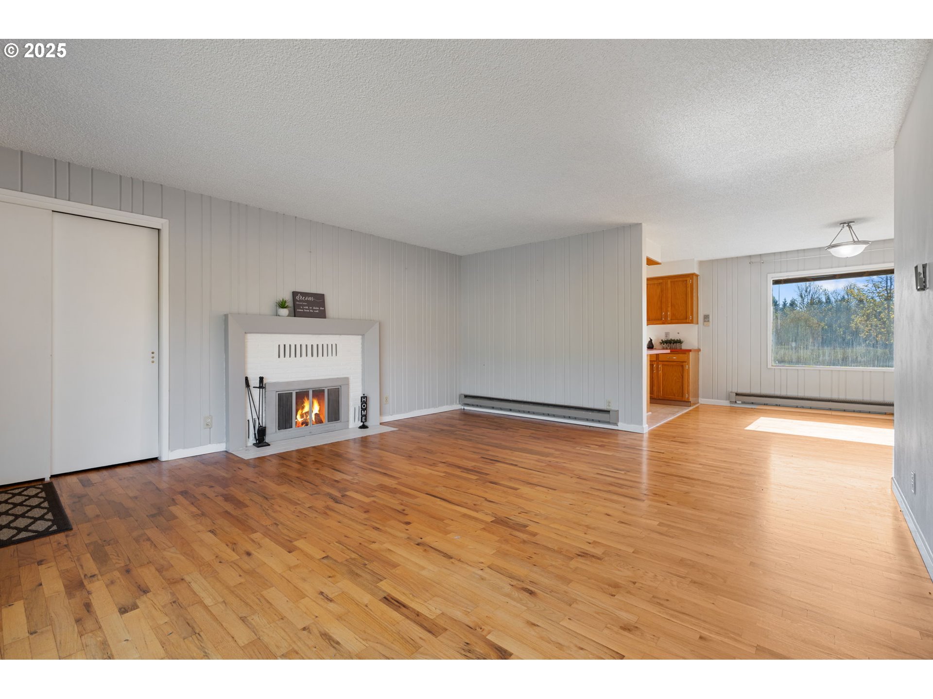 122 Armstrong Road Chehalis, WA 98532 - Photo 8 of 40 a view of empty room with wooden floor