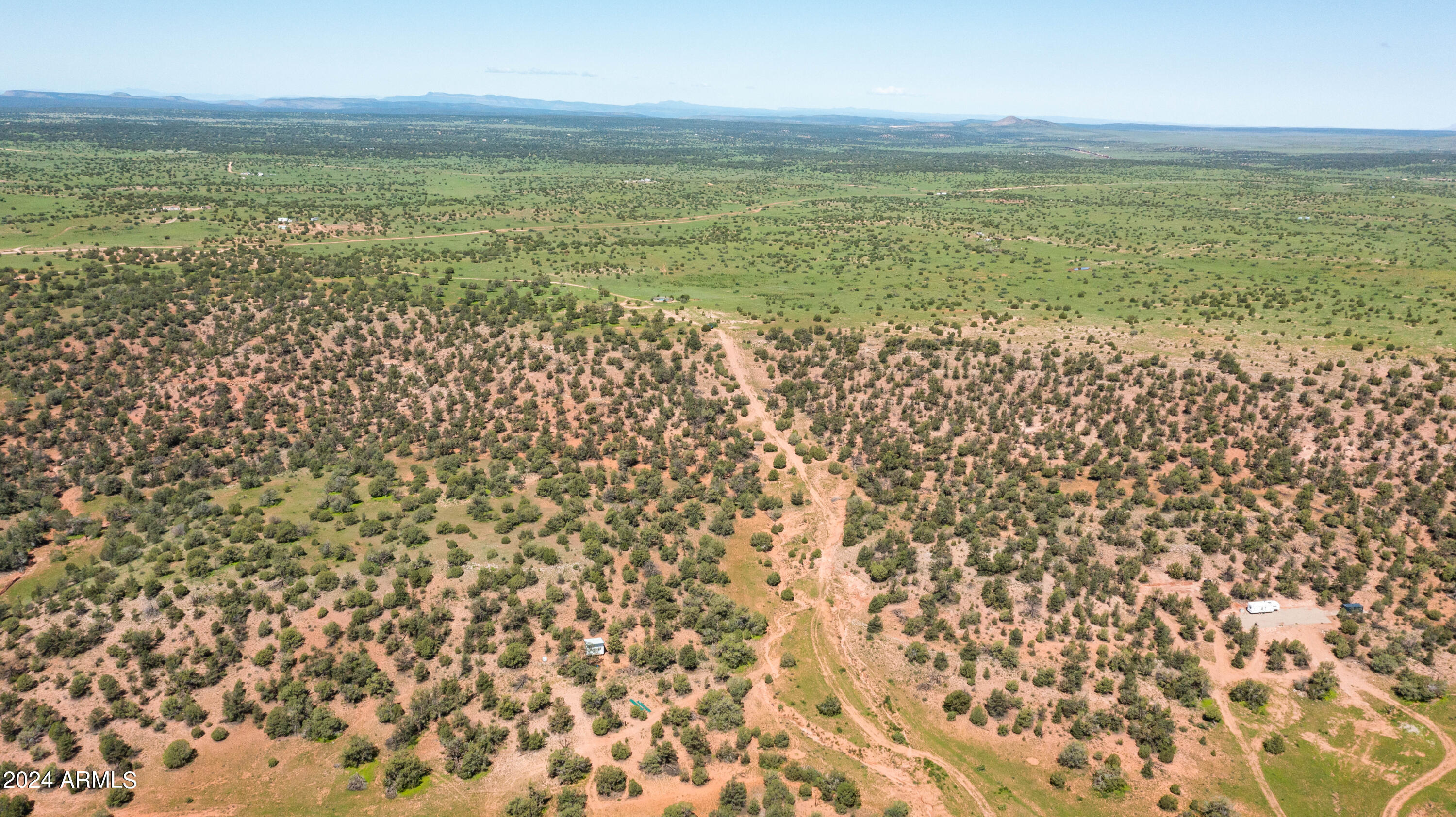 39.93-acre West 39.93-acre W Titan Ranch Road, Unit 318 Seligman, AZ 86337 - Photo 15 of 17 a view of an ocean from a building