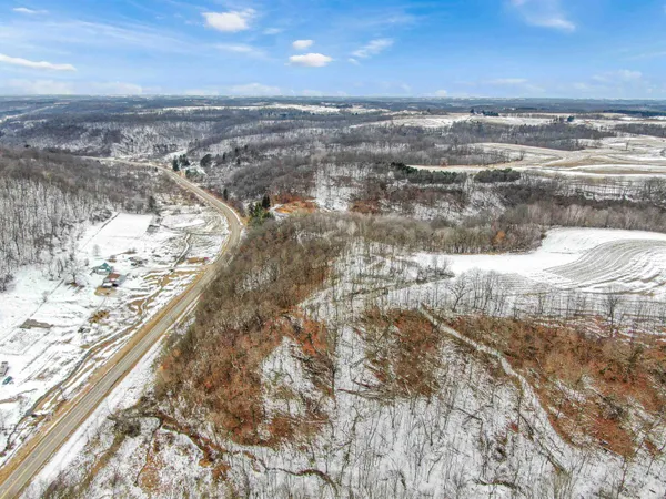 $99,999 | 82 Hwy, La Farge, WI 54639