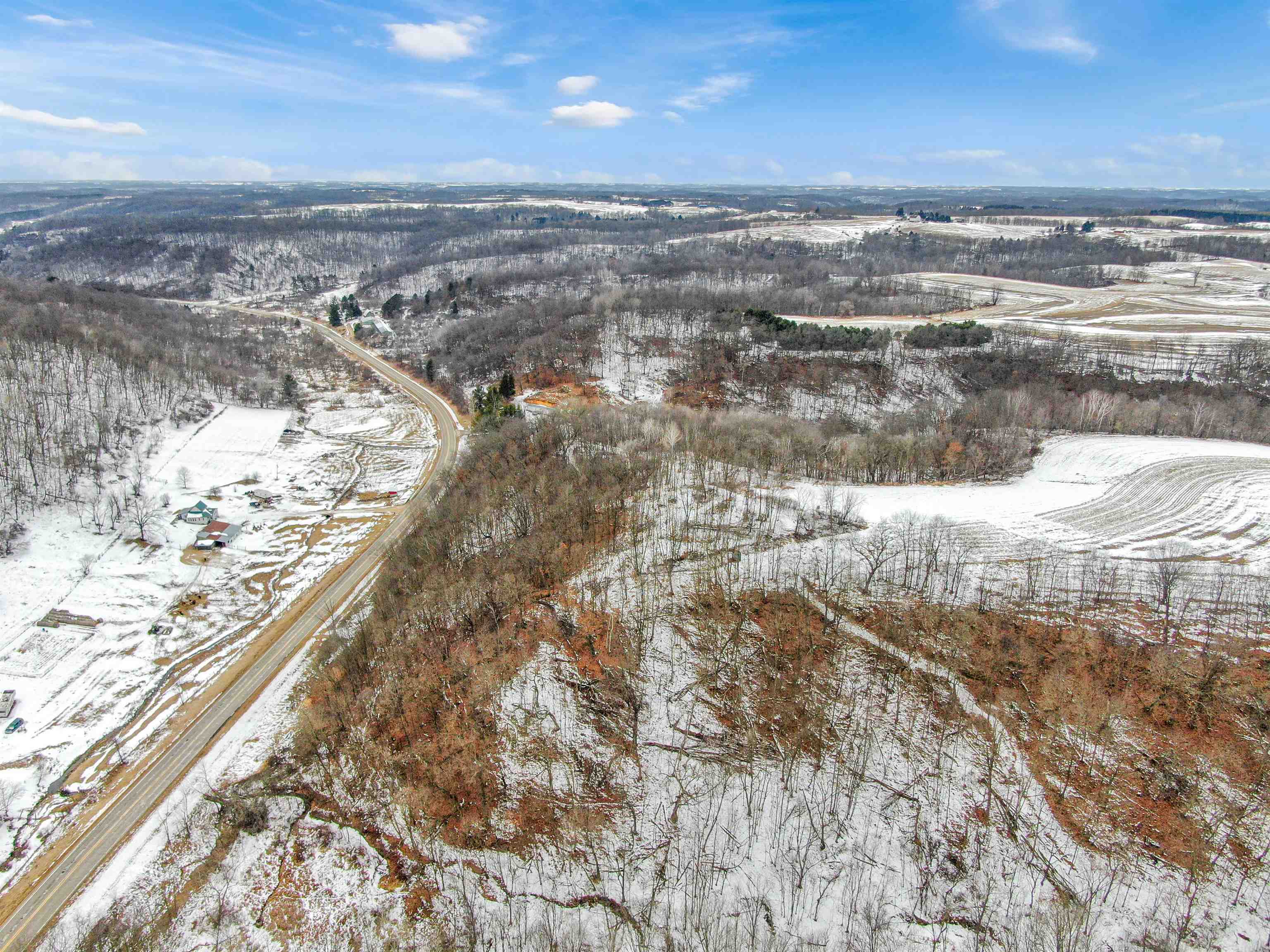82 Hwy La Farge, WI 54639 - Photo 3 of 17