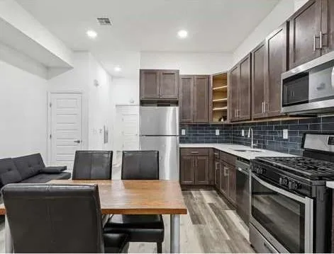 $2,500 | 430 Ocean Avenue, Unit 1L, Jersey City, NJ 07305