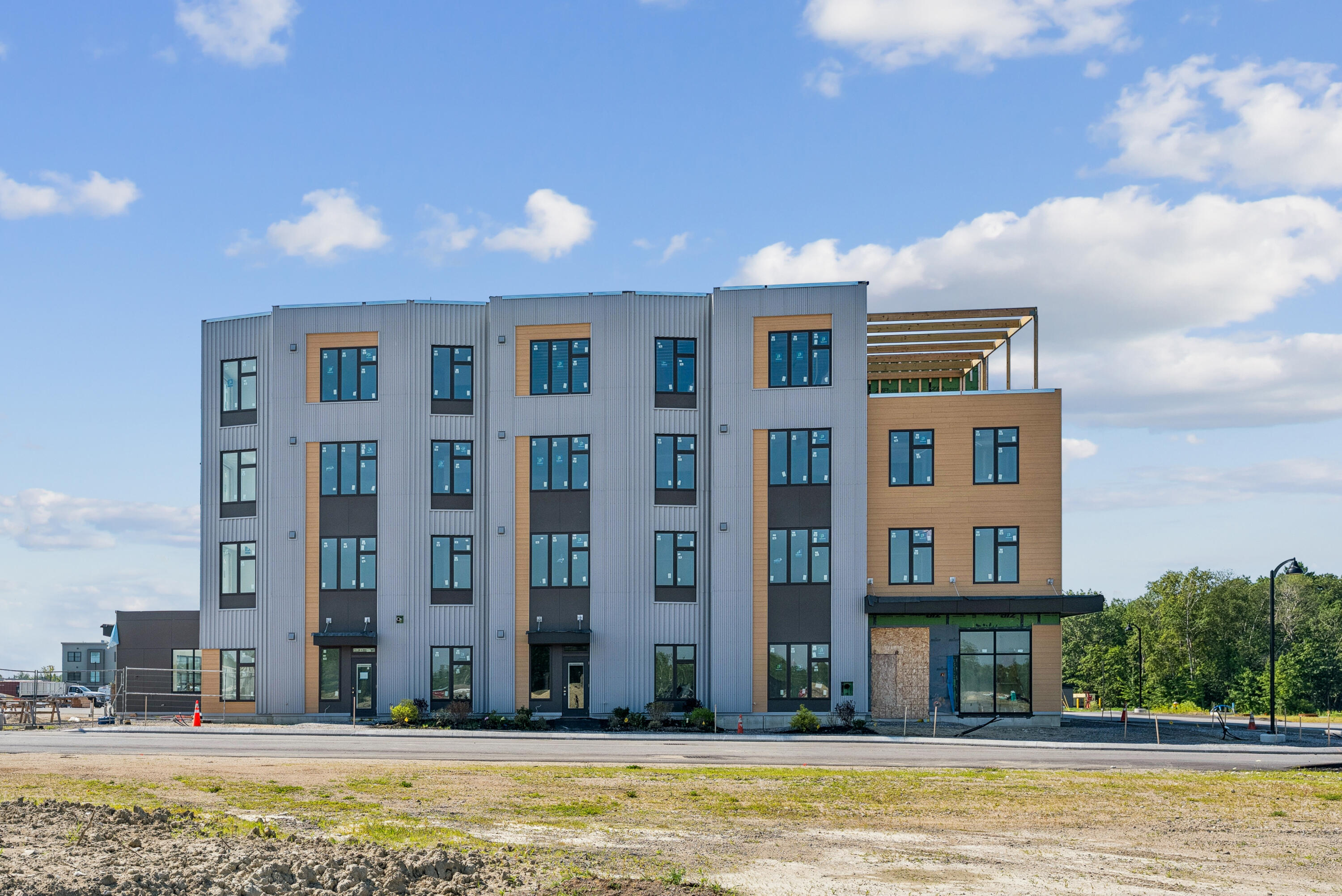 1 Cross Street, Unit 437 Scarborough, ME 04074 - Photo 2 of 46 DSC00380