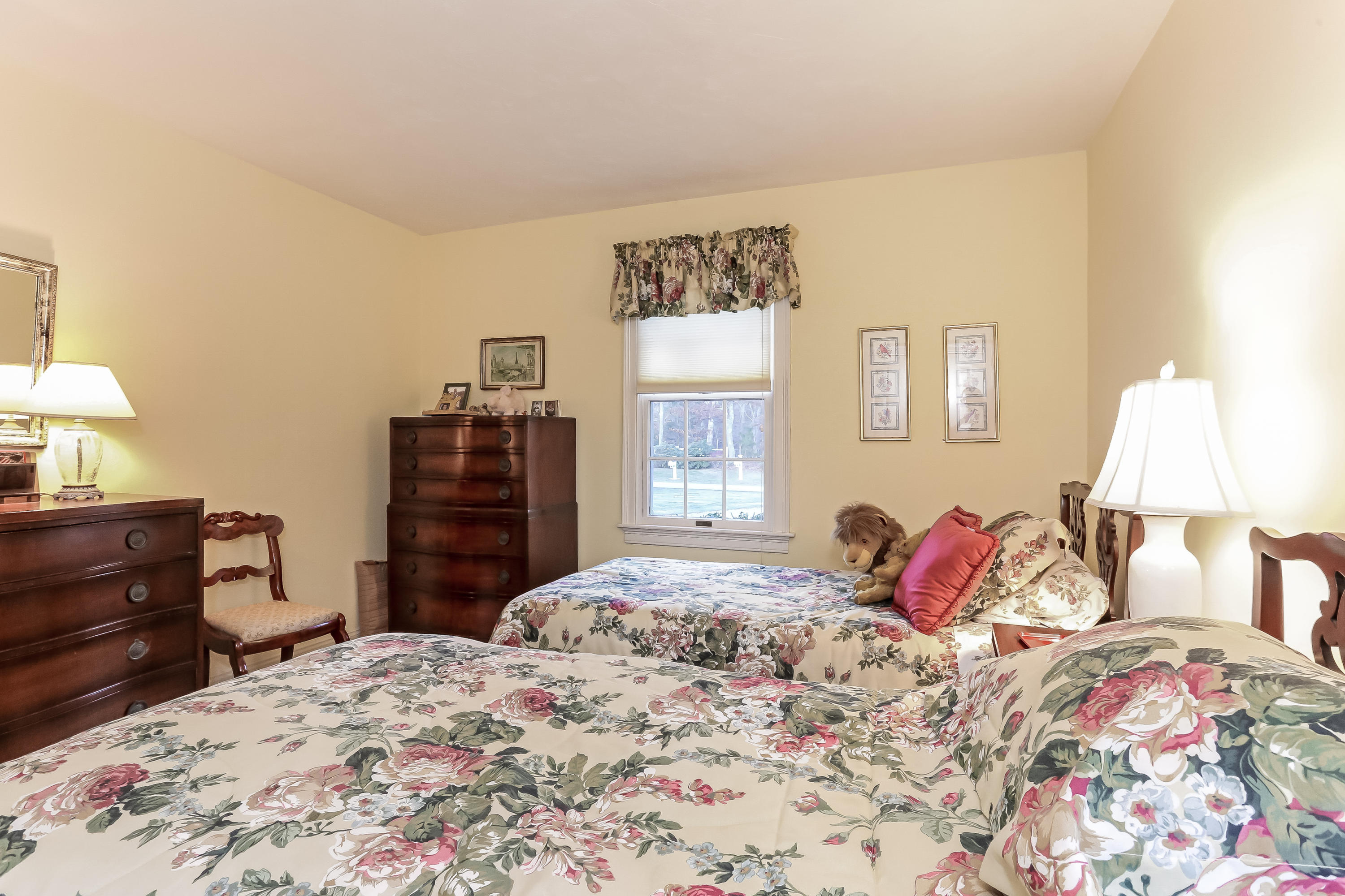 150 Cairn Ridge Road East Falmouth, MA 02536 - Photo 17 of 31 019-photo-bedroom-6606191