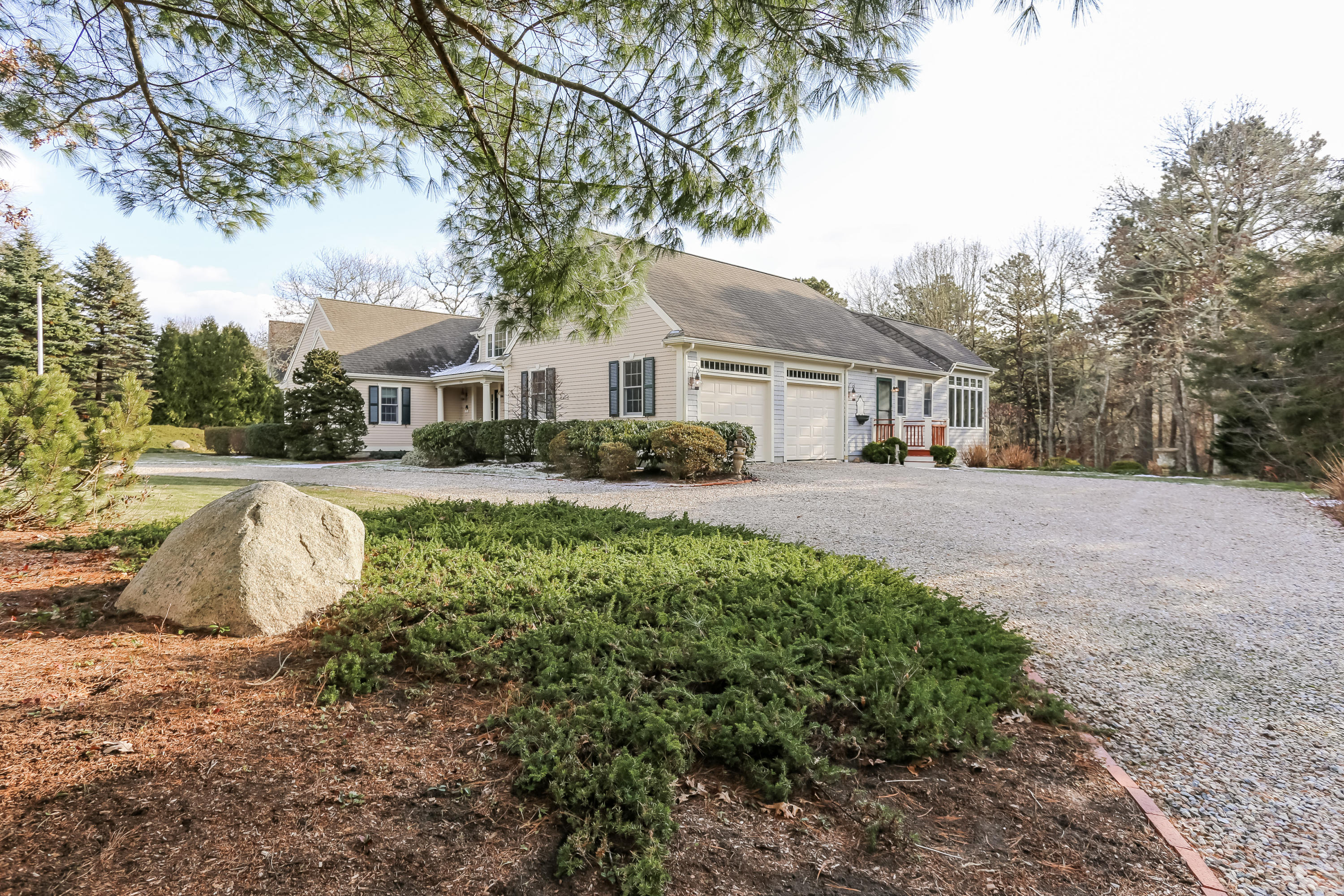 150 Cairn Ridge Road East Falmouth, MA 02536 - Photo 28 of 31 038-photo-side-view-6606199