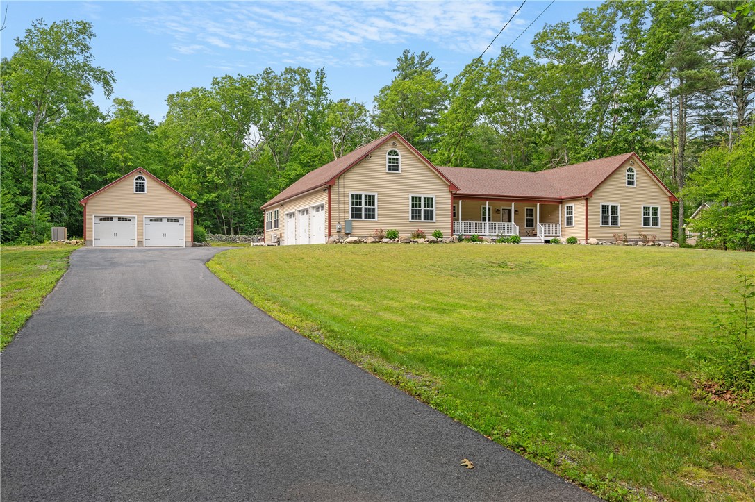 809 Chestnut Hill Road Glocester, RI 02857 - Photo 1 of 45