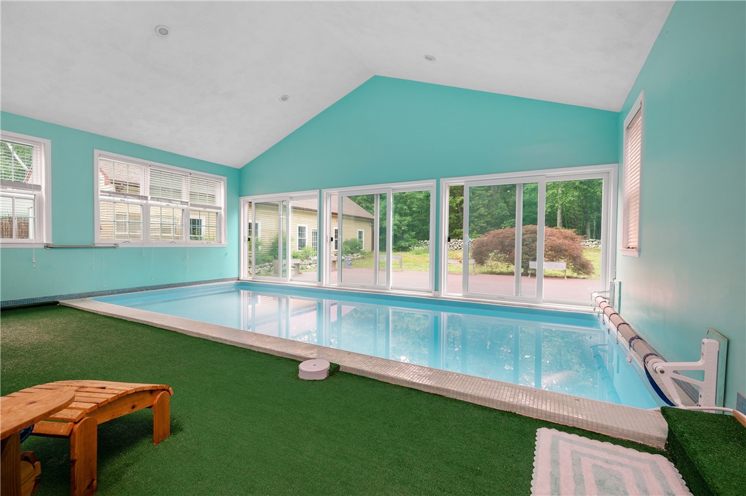 809 Chestnut Hill Road Glocester, RI 02857 - Photo 17 of 45