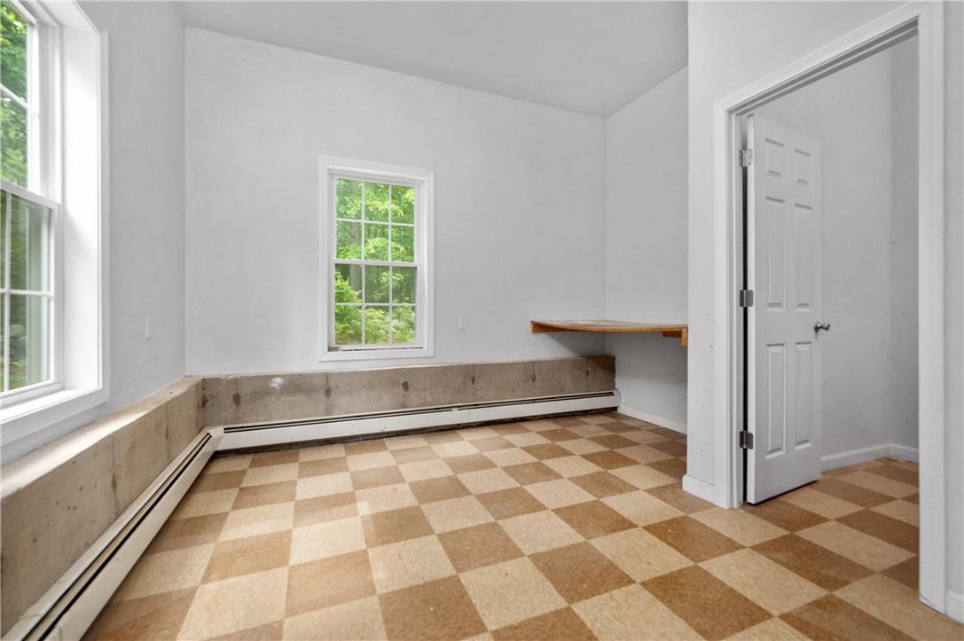 809 Chestnut Hill Road Glocester, RI 02857 - Photo 35 of 45