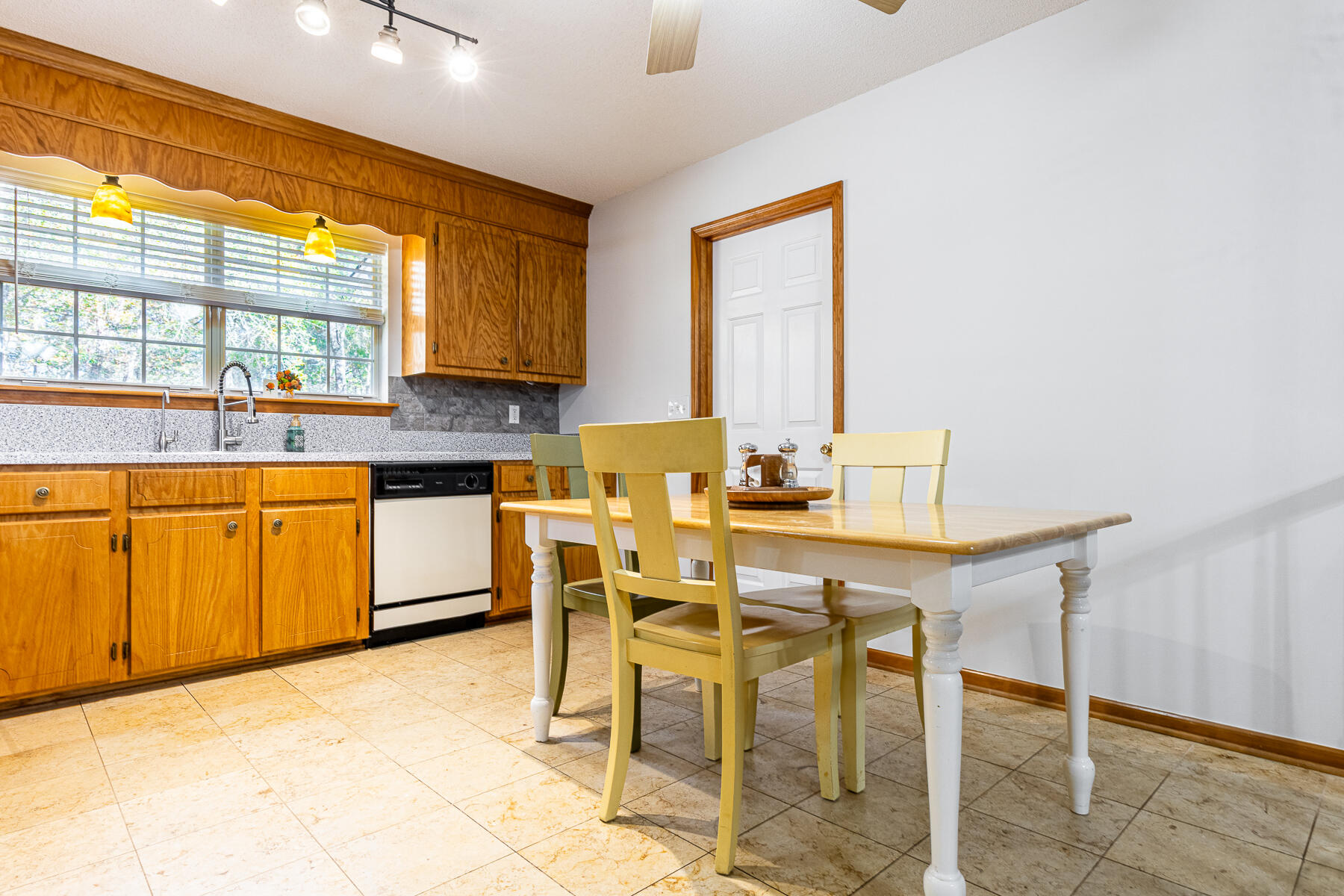 240 Groomsville Road Moncks Corner, SC 29461 - Photo 27 of 101 DV-25