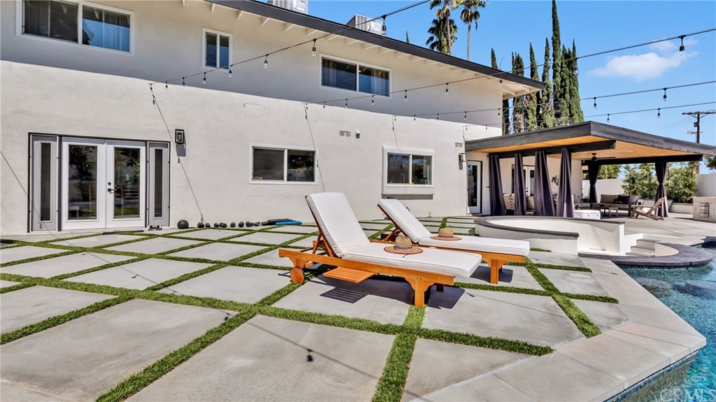 Northridge sun lounger best sale