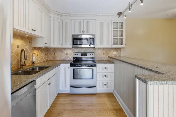 $304,500 | 5678 Southeast Riverboat Drive, Unit 129, Stuart, FL 34997