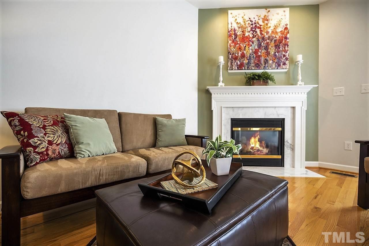 5423 Goldenglow Way Raleigh, NC 27606 - Photo 5 of 28 Gallery Image 5
