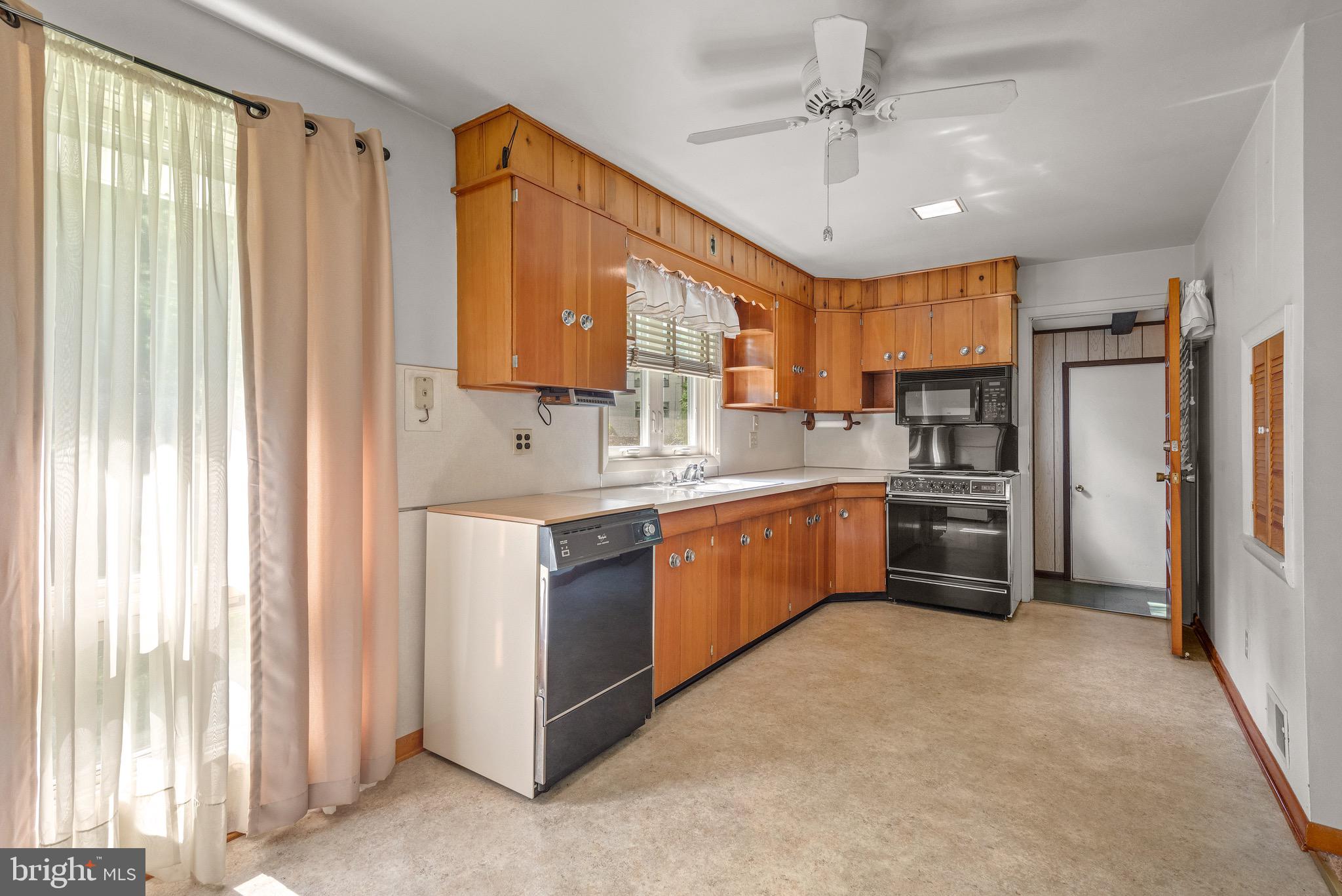 620 Kinderhook Road Columbia, PA 17512 - Photo 5 of 43 Gallery Image 5