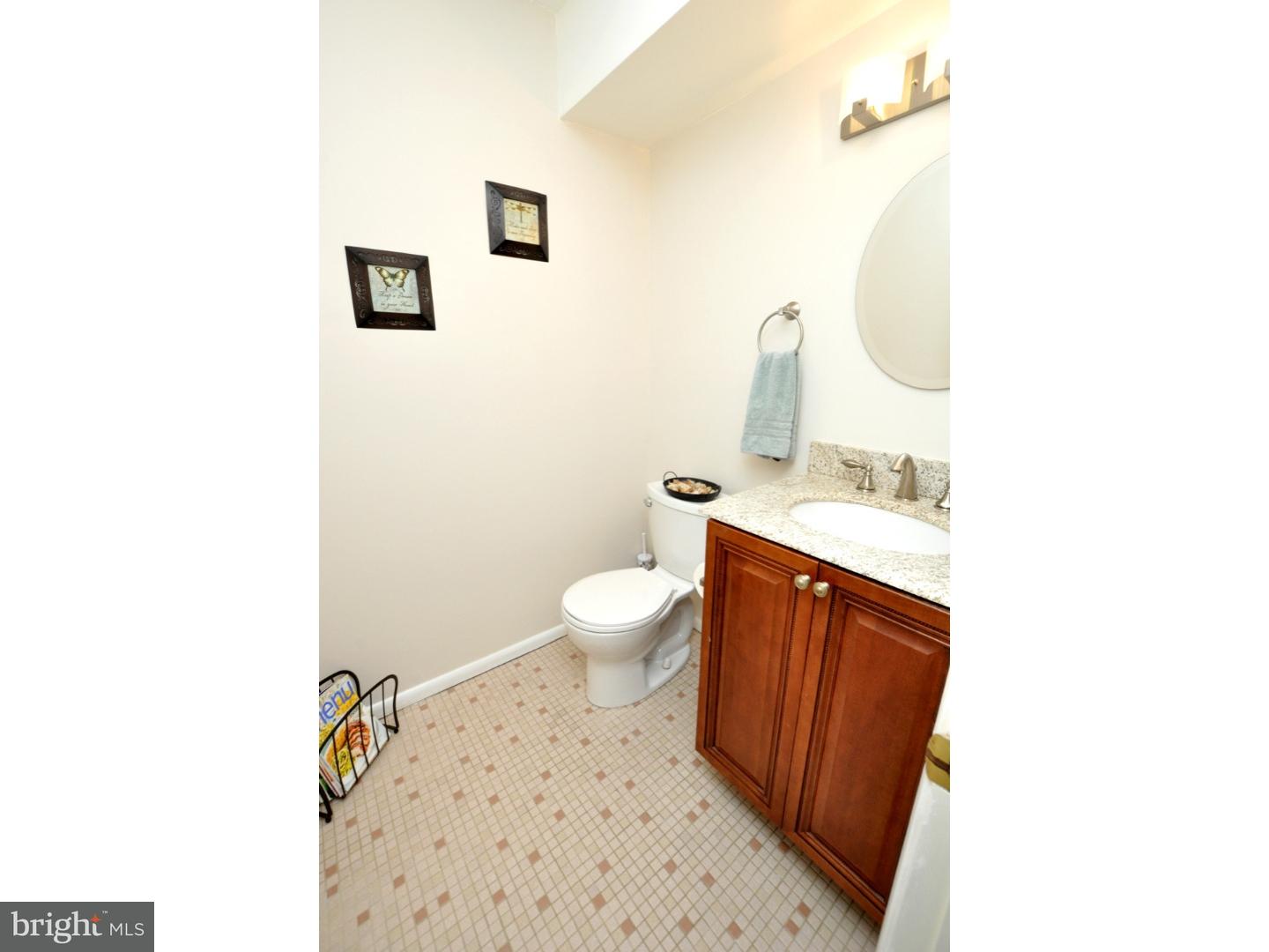 43 Farnwood Road Mount Laurel, NJ 08054 - Photo 6 of 21 Half Bath