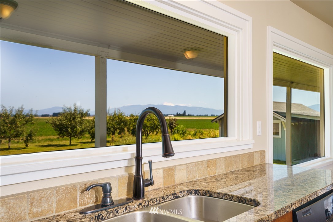 13005 Chilberg Road Mount Vernon, WA 98273 - Photo 17 of 39