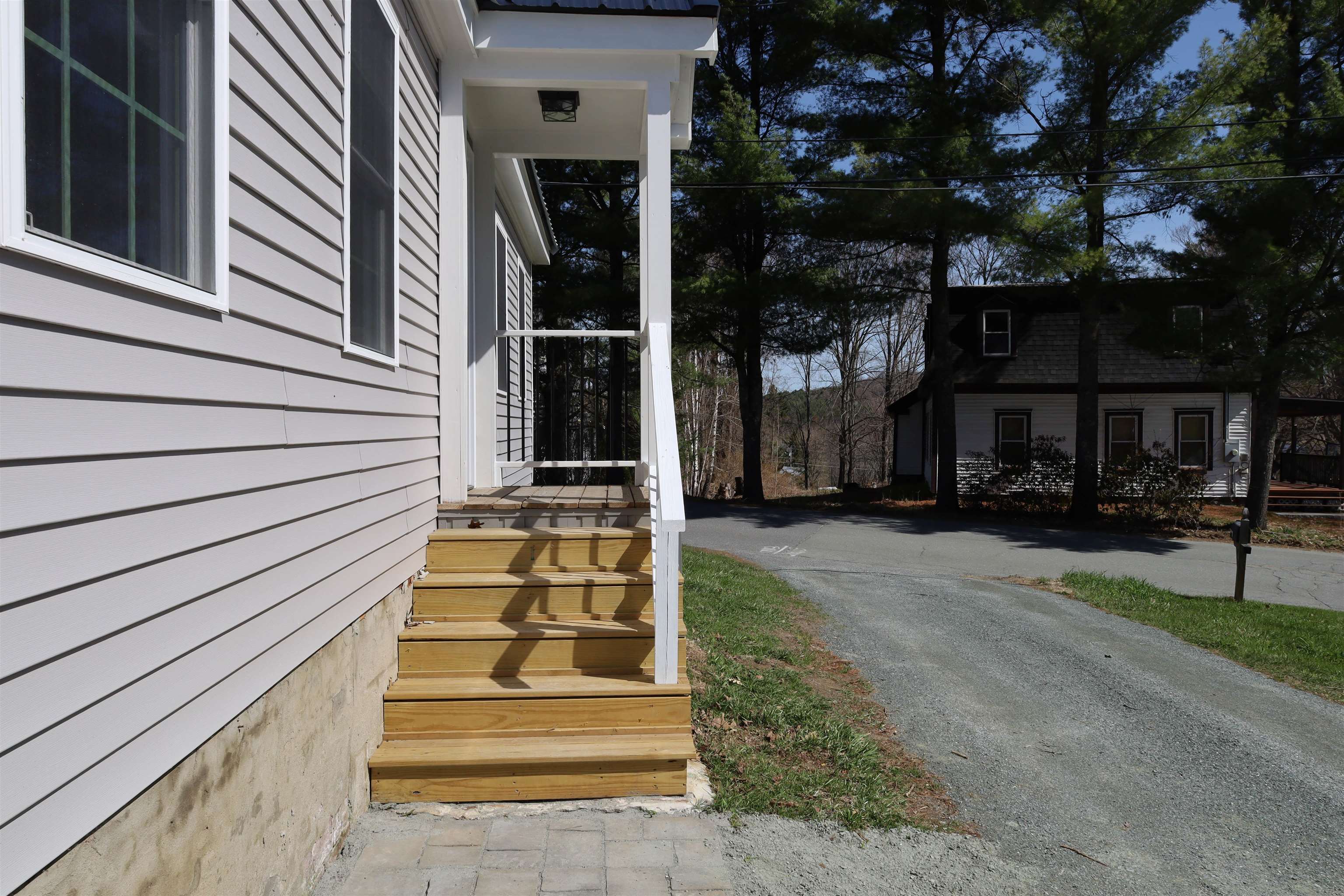 94 Brainerd Street Danville, VT 05828 - Photo 4 of 56