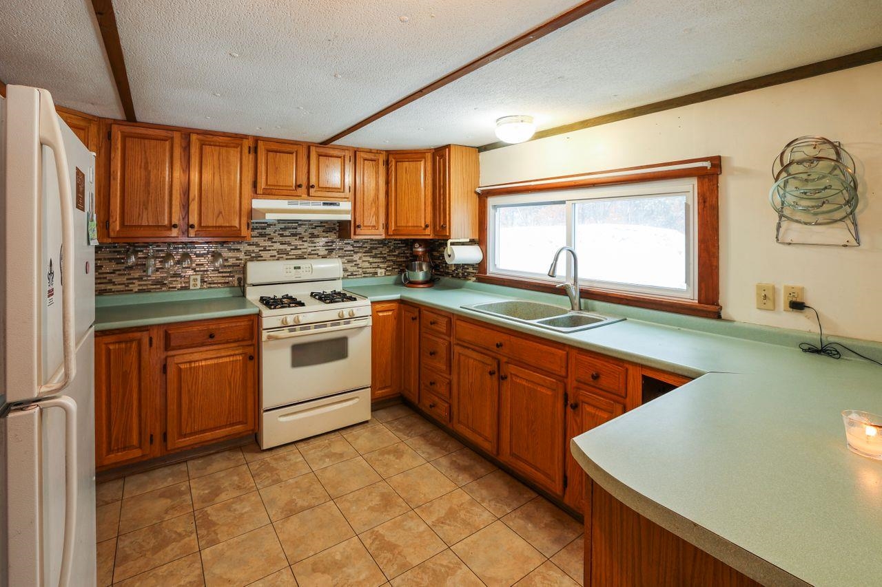 20 Fortune Road Bradford, NH 03221 - Photo 7 of 28 Gallery Image 7