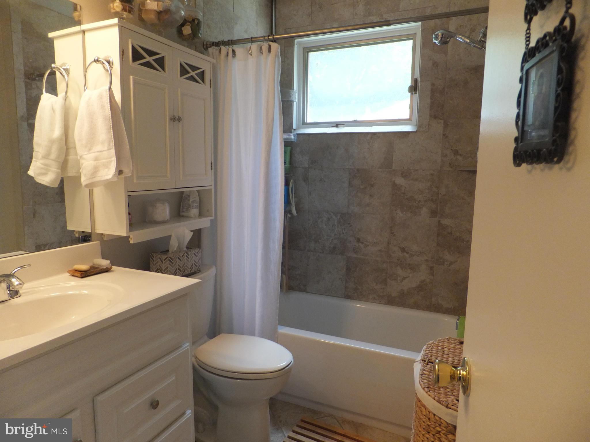 11107 Rock Road Rockville, MD 20852 - Photo 13 of 26 Bath