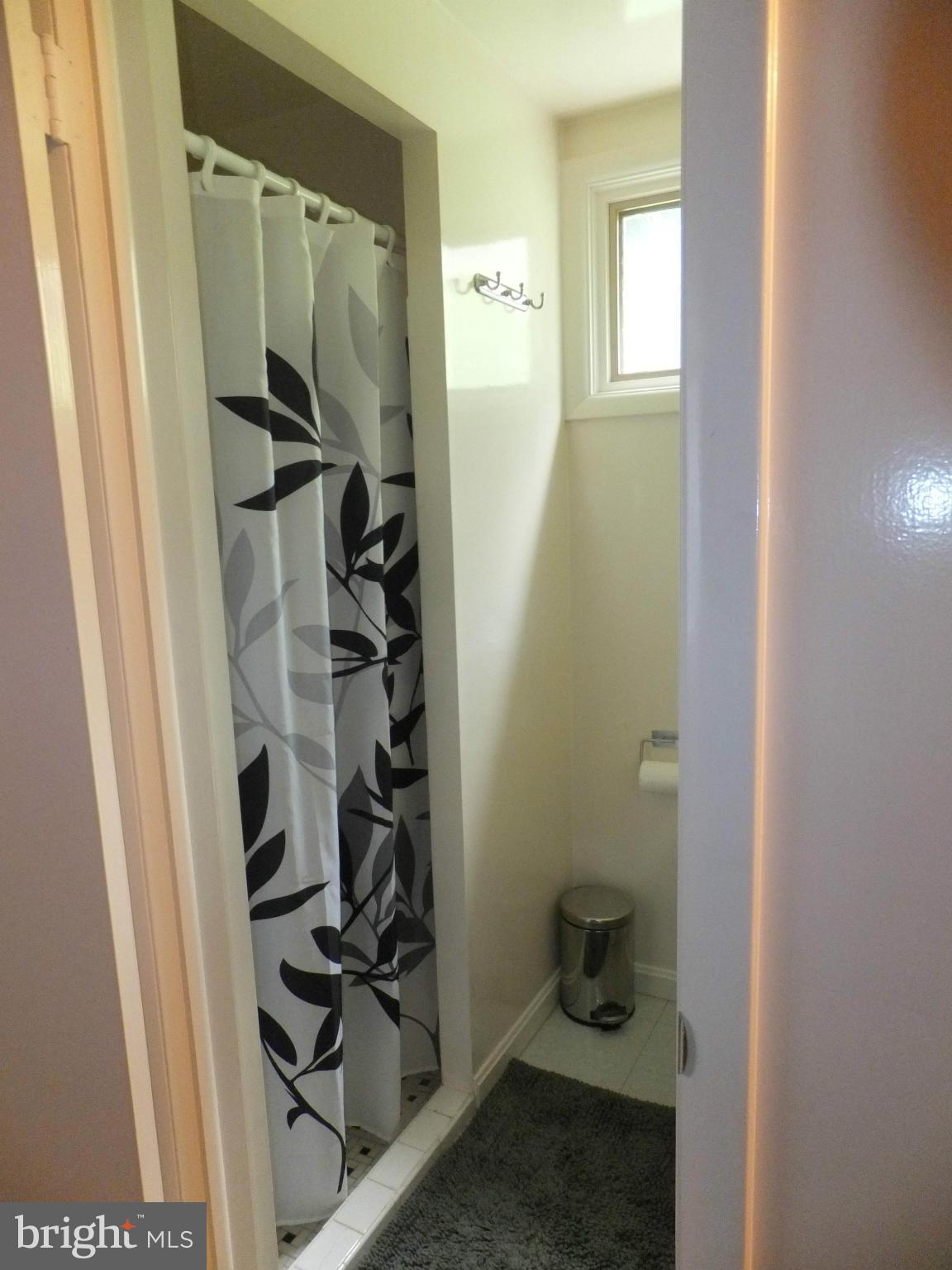 11107 Rock Road Rockville, MD 20852 - Photo 21 of 26 Bath