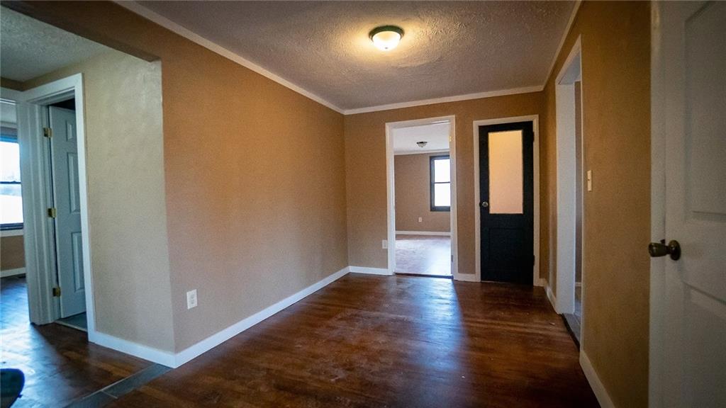 927 Hooker Road Karns City, PA 16041 - Photo 7 of 25 Gallery Image 7