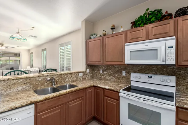 $375,000 | 6833 South 70th Drive, Laveen, AZ 85339