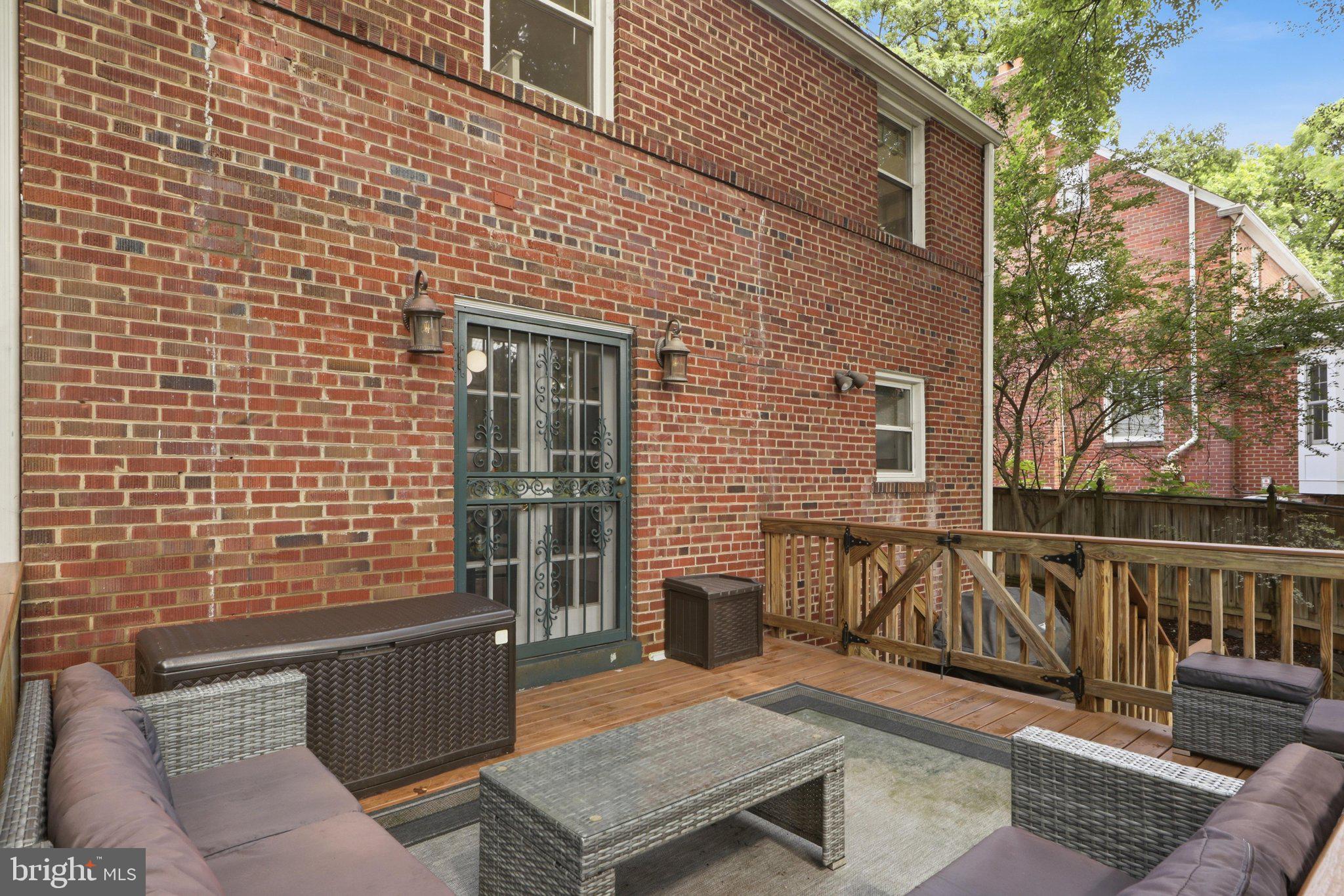 10211 Sutherland Road Silver Spring, MD 20901 - Photo 27 of 49 Deck