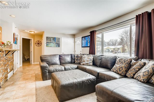 4004 Maxwell Road Colorado Springs, CO 80909 - Photo 7 of 28 Gallery Image 7