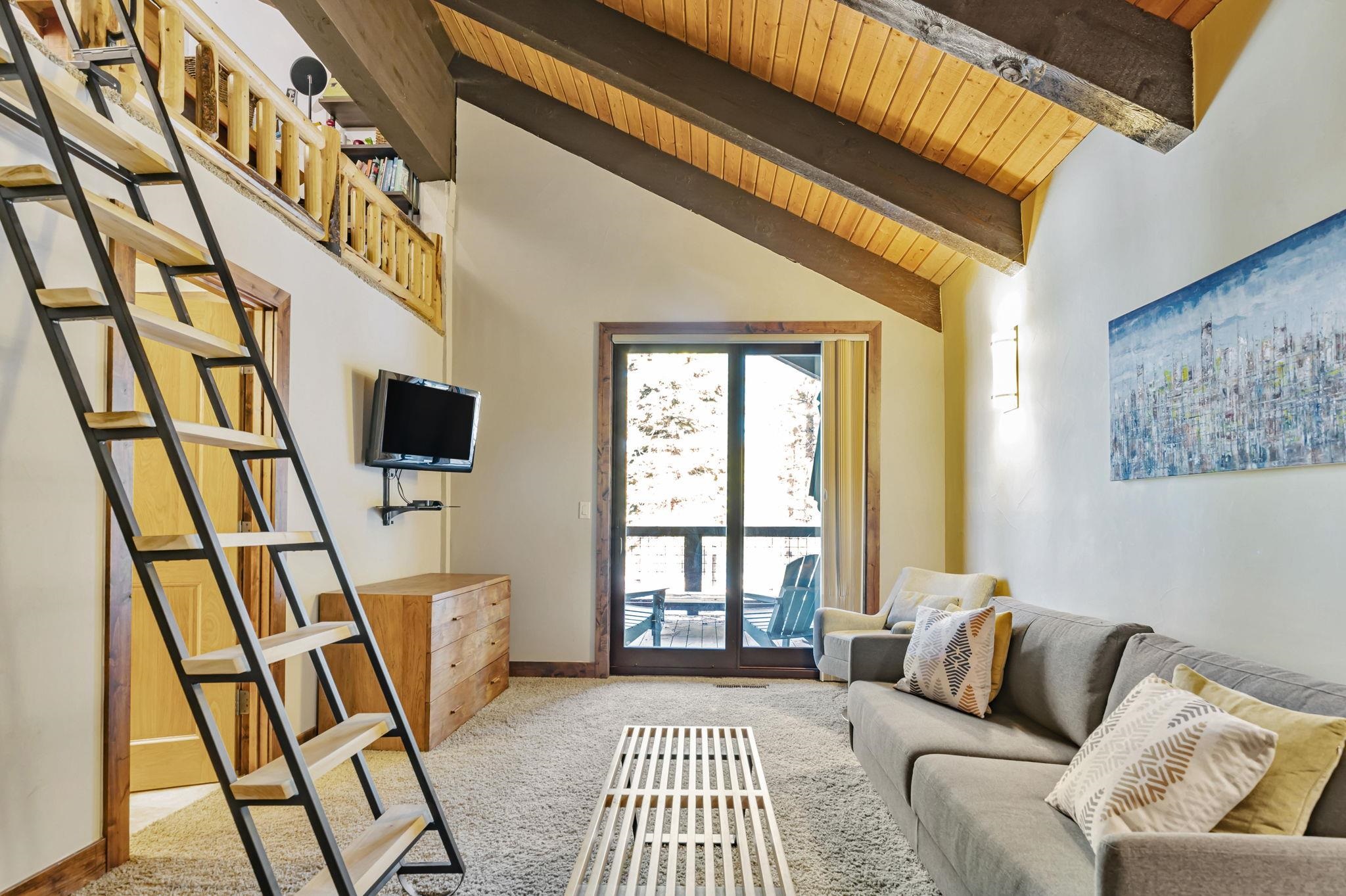 125 Basque Drive Truckee, CA 96161 - Photo 15 of 28 Gallery Image 15