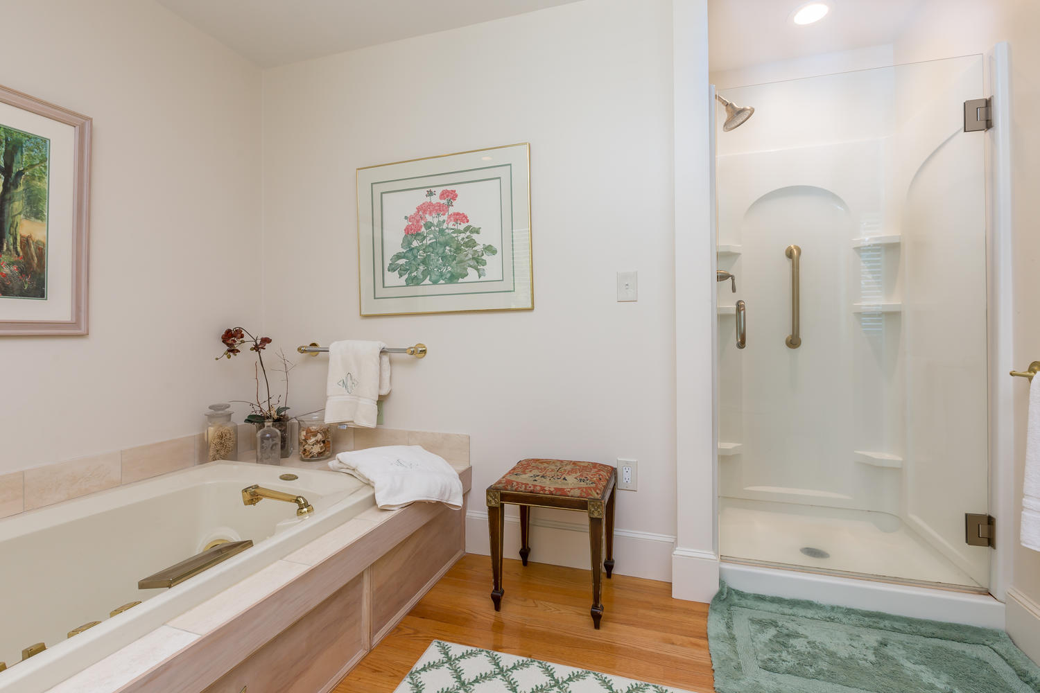 26 Ledge Road Cumberland Foreside, ME 04110 - Photo 29 of 35 master bath
