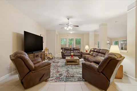 $395,000 | 4406 Pne Holw Trace, Houston, TX 77084