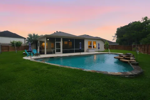 $395,000 | 4406 Pne Holw Trace, Houston, TX 77084