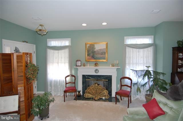 4607 Deer Path Road Harrisburg, PA 17110 - Photo 5 of 10 Gallery Image 5