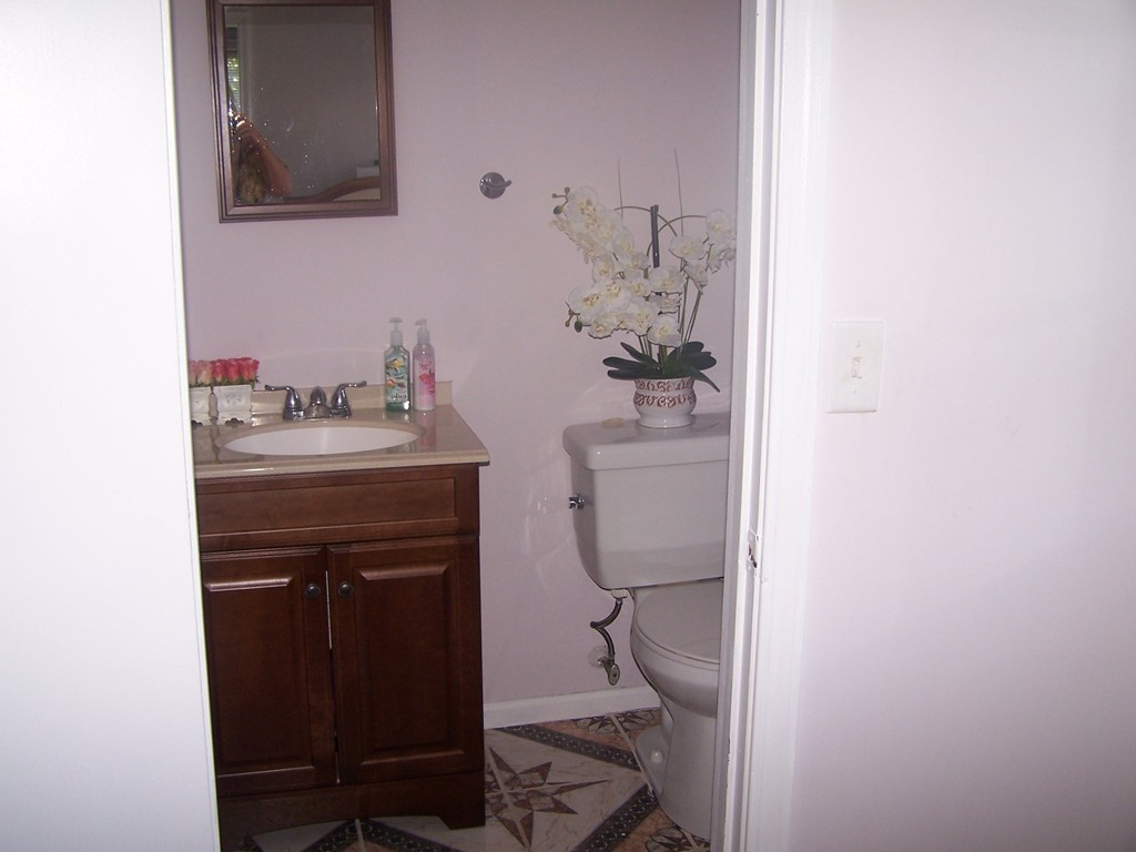 11 Appleton Street, Unit R Danvers, MA 01923 - Photo 10 of 24 Gallery Image 10