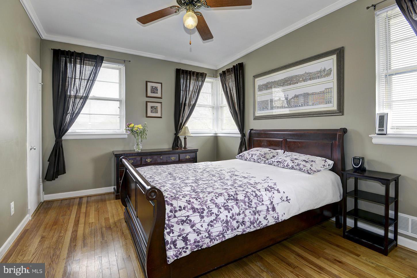 9526 Riley Road Silver Spring, MD 20910 - Photo 11 of 30 Bedroom (Master)
