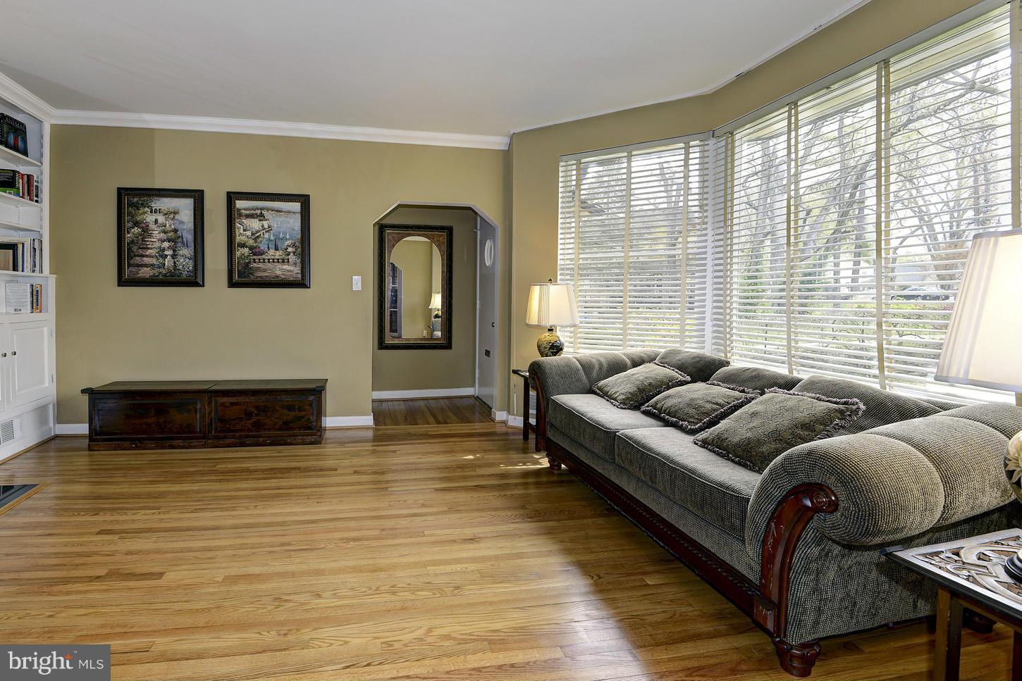 9526 Riley Road Silver Spring, MD 20910 - Photo 3 of 30 Family Room
