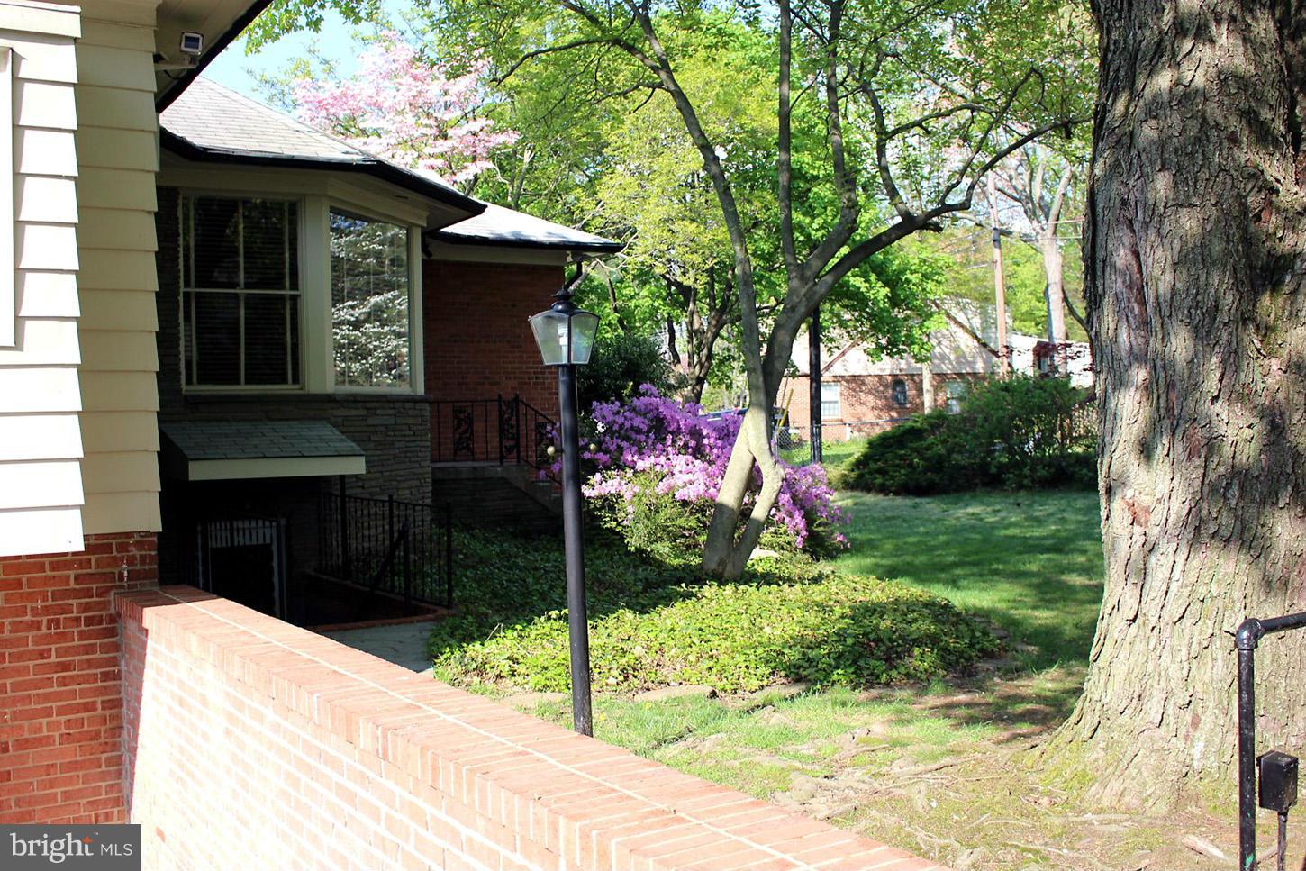 9526 Riley Road Silver Spring, MD 20910 - Photo 23 of 30 Exterior (Front)