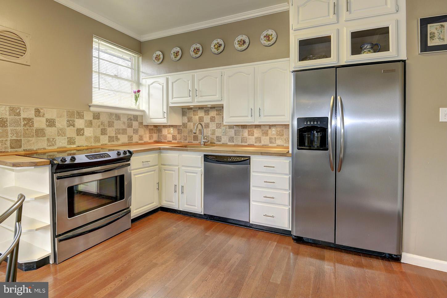 9526 Riley Road Silver Spring, MD 20910 - Photo 5 of 30 Kitchen