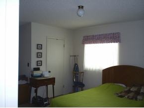2730 Ridge Road Prescott, AZ 86301 - Photo 6 of 6 a bedroom with a bed and a window