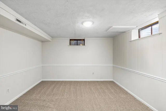 $460,000 | 300 Phillips Street, Fredericksburg, VA 22405