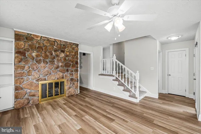 $460,000 | 300 Phillips Street, Fredericksburg, VA 22405