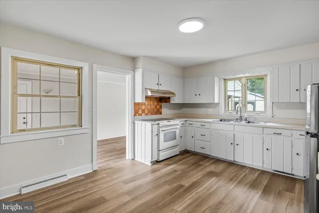 $460,000 | 300 Phillips Street, Fredericksburg, VA 22405