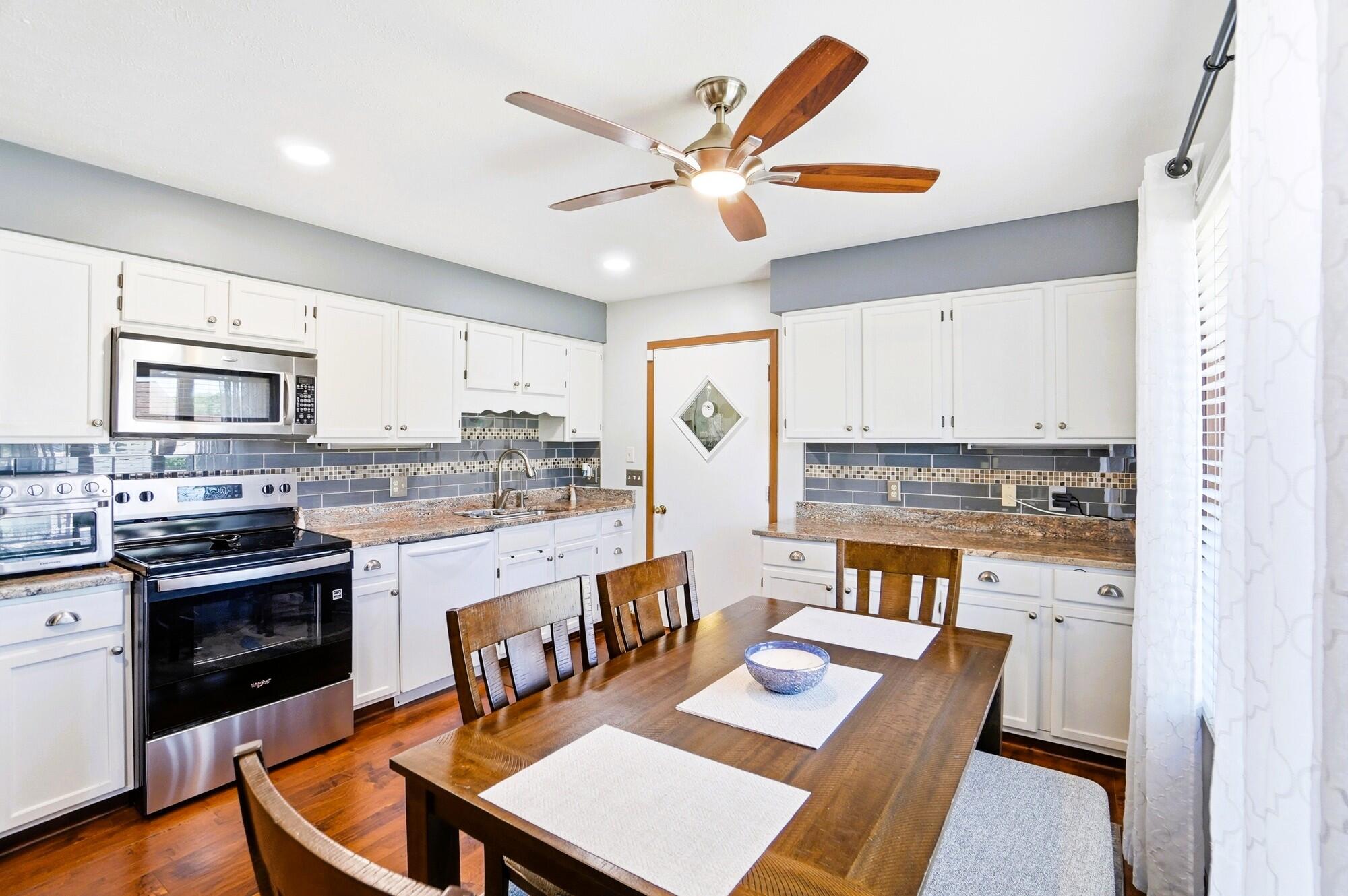 1143 Armsgate Road Springfield, OH 45503 - Photo 3 of 52