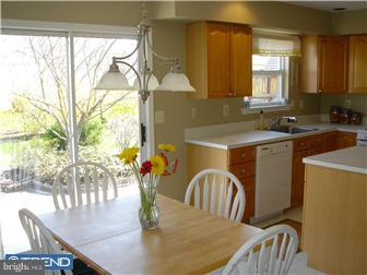 4940 Cabin Run Road Plumsteadville, PA 18947 - Photo 4 of 12 Breakfast Room