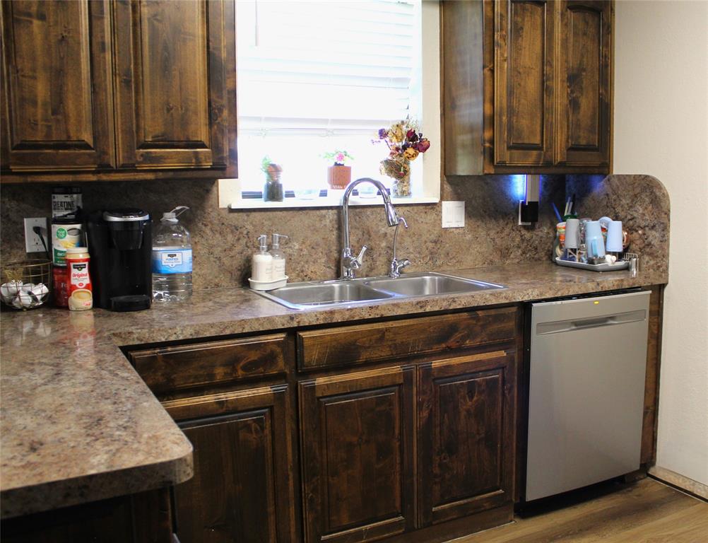 625 Hawk Street Dublin, TX 76446 - Photo 6 of 14